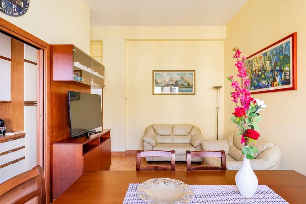 Casa Angelina Con 3 Camere Da Letto Rome Exterior photo